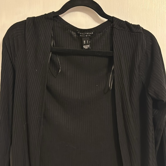 Long Cardigan - Picture 2 of 2